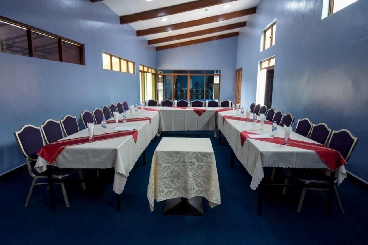 Orient Park Hotel Kigali Exterior photo