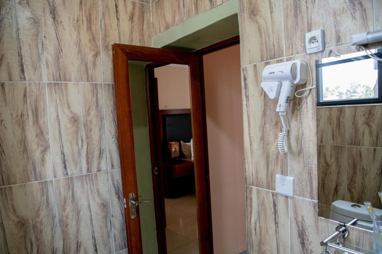 Orient Park Hotel Kigali Exterior photo