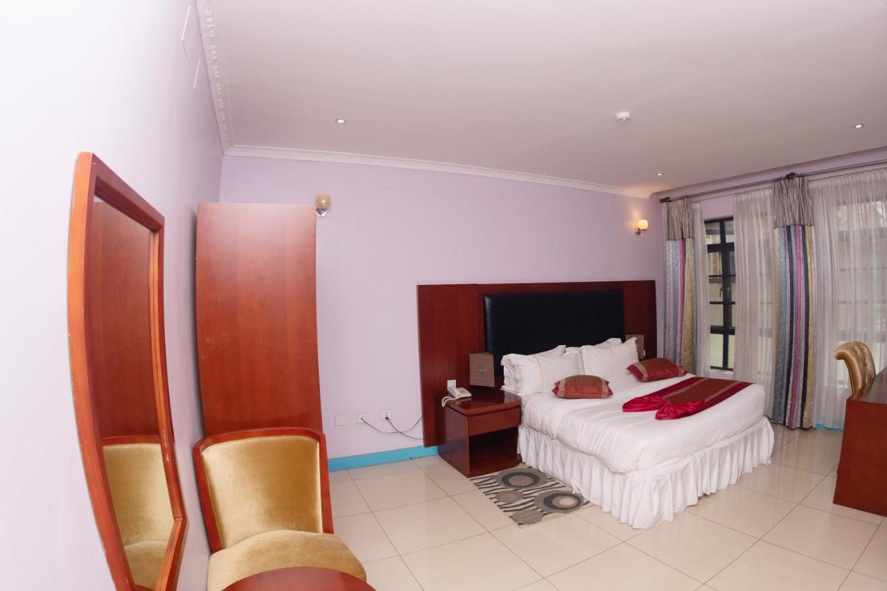Orient Park Hotel Kigali Exterior photo
